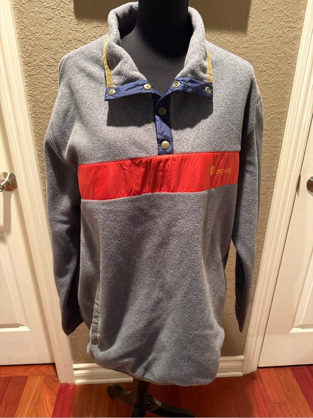 NWOT Men’s Cotopaxi Gray Fleece Snap Pullover